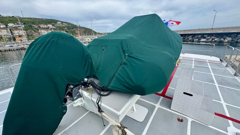 Trindade Yacht Photos Pics 