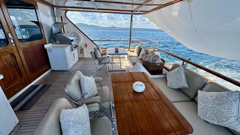 Trindade Yacht Photos Pics 