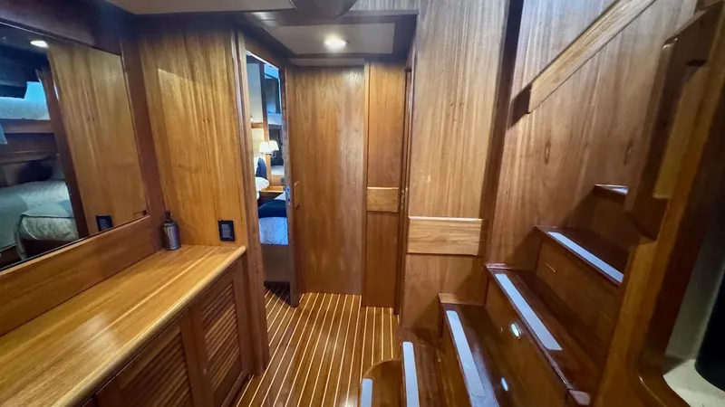 Trindade Yacht Photos Pics Guest companionway