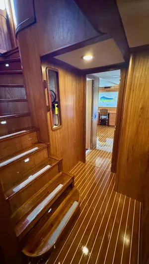 Trindade Yacht Photos Pics Guest companionway