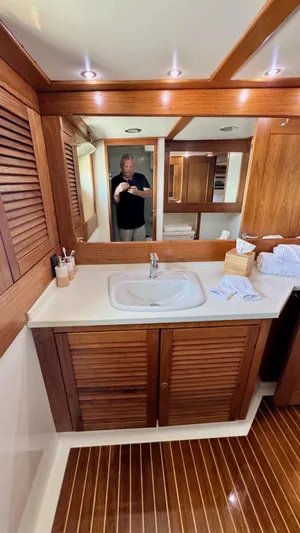 Trindade Yacht Photos Pics Master Stateroom Head