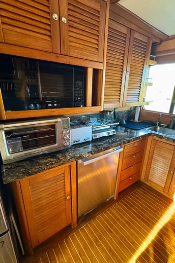 Trindade Yacht Photos Pics Galley