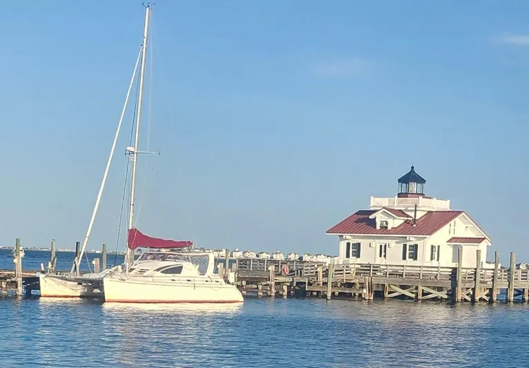 Carpe Aura Yacht Photos Pics 