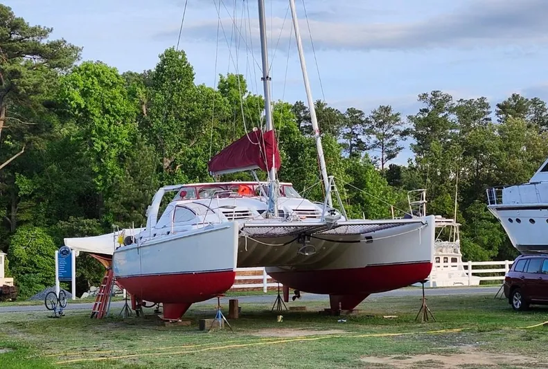 Carpe Aura Yacht Photos Pics 