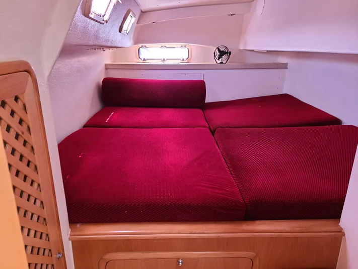 Carpe Aura Yacht Photos Pics 