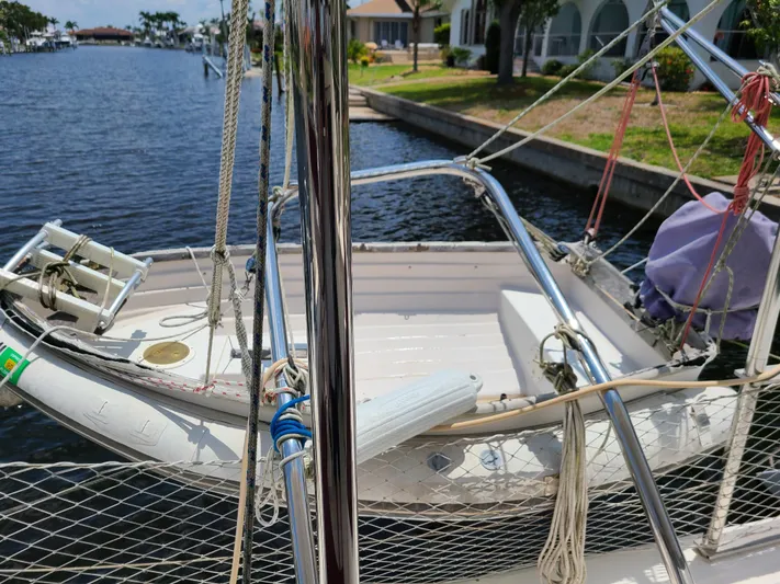 Carpe Aura Yacht Photos Pics 