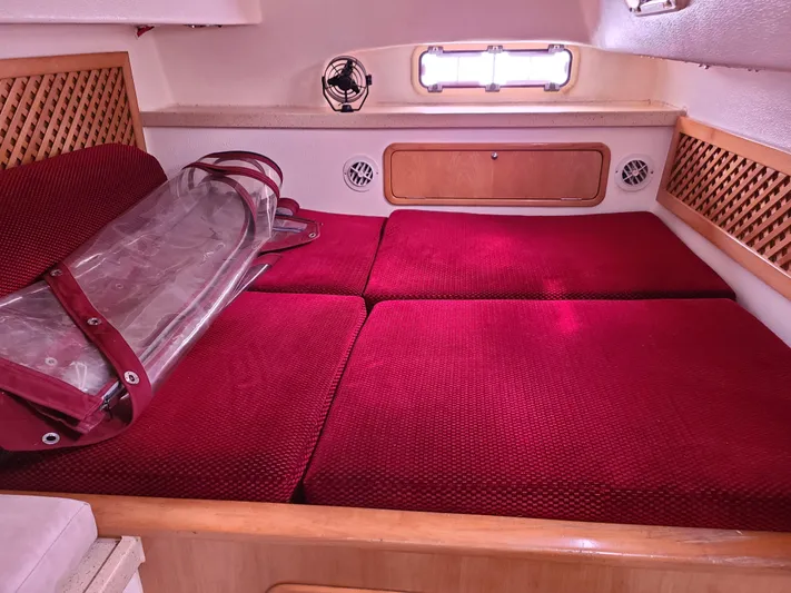 Carpe Aura Yacht Photos Pics 