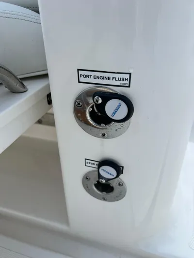  Yacht Photos Pics 2022 Pursuit S 358 boat engine flush controls.