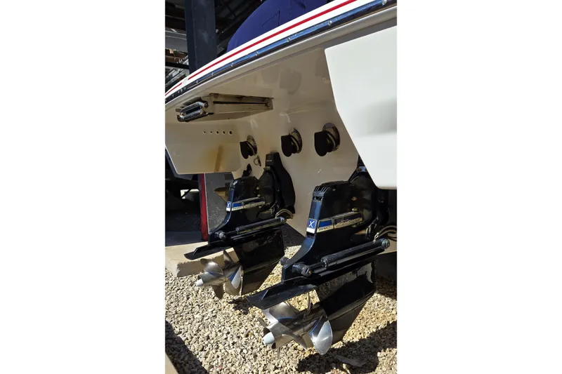 Famous Sport Boat Vibe Yacht Photos Pics 2016 Formula 330 Crossover Bowrider boat stern with dual propellers.