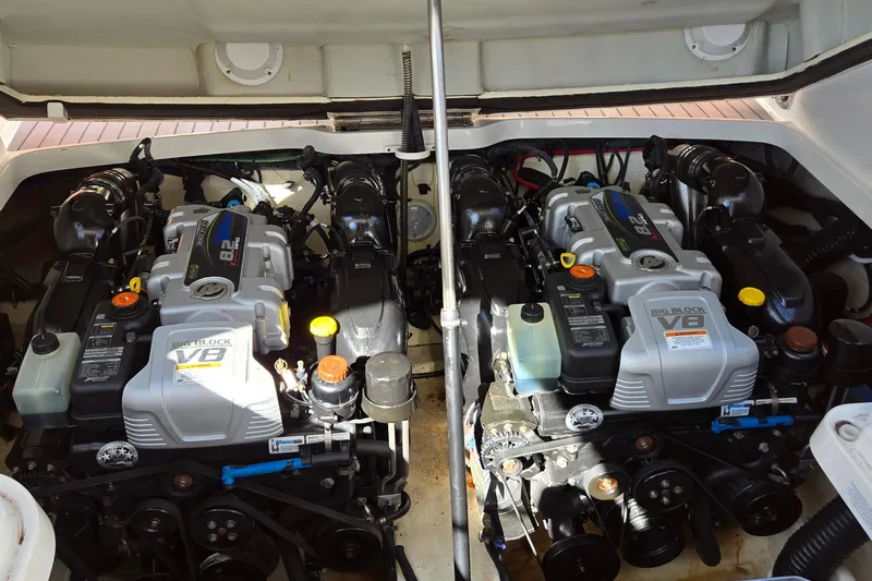 Famous Sport Boat Vibe Yacht Photos Pics Twin V8 engines in a 2016 Formula 330 Crossover Bowrider boat.