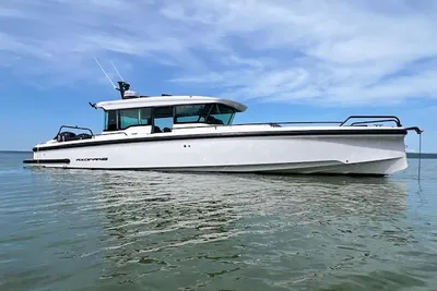 Axopar 37 XC CROSS CABIN