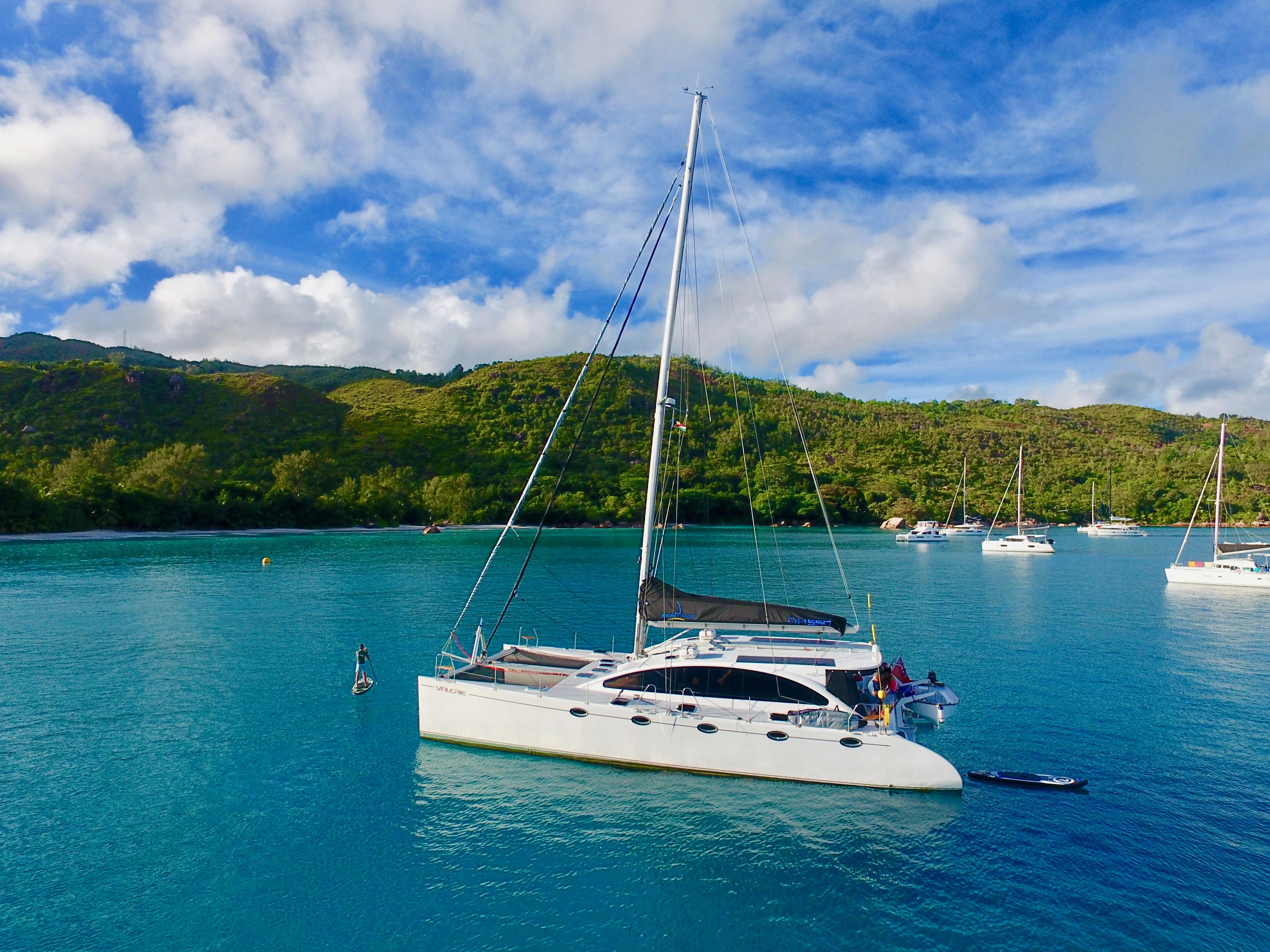 dh 550 catamaran for sale