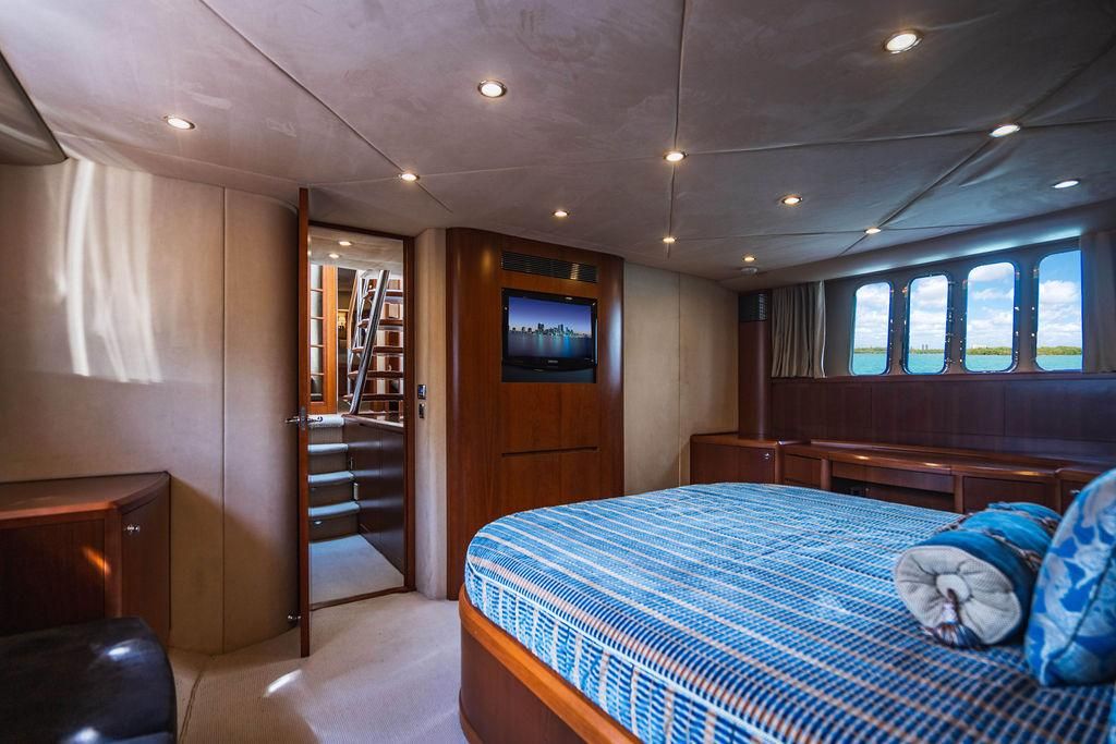 2009 Princess 70 