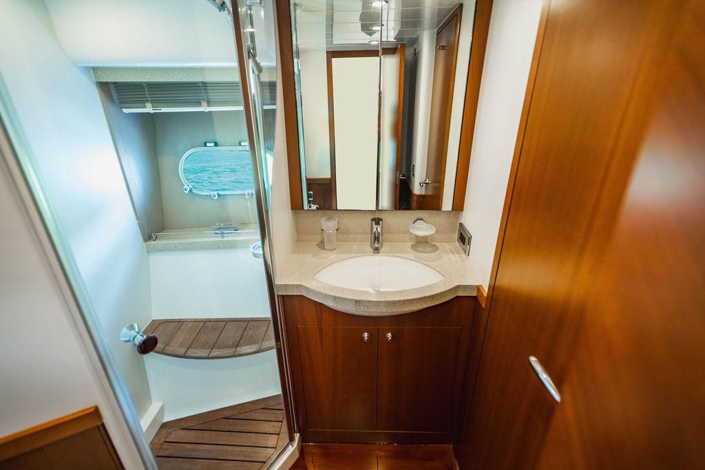2009 Princess 70 