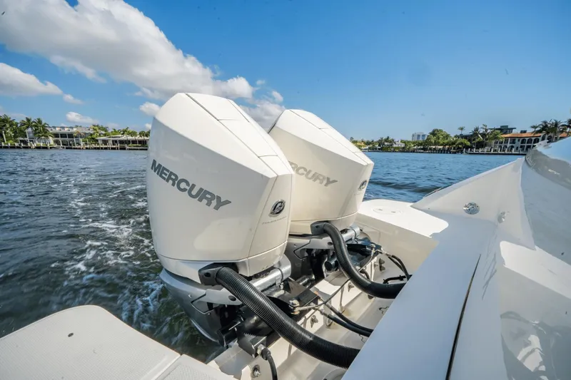 Lil Mudslinger Yacht Photos Pics 