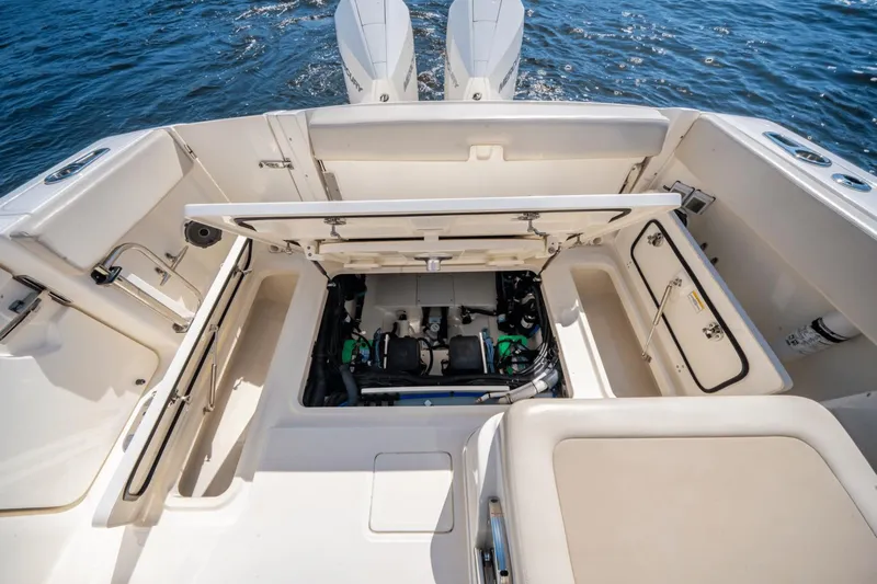 Lil Mudslinger Yacht Photos Pics 