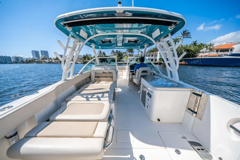 Lil Mudslinger Yacht Photos Pics 