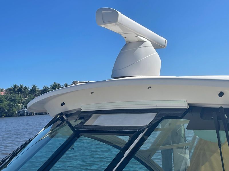 2017 Grady-White Freedom 375
