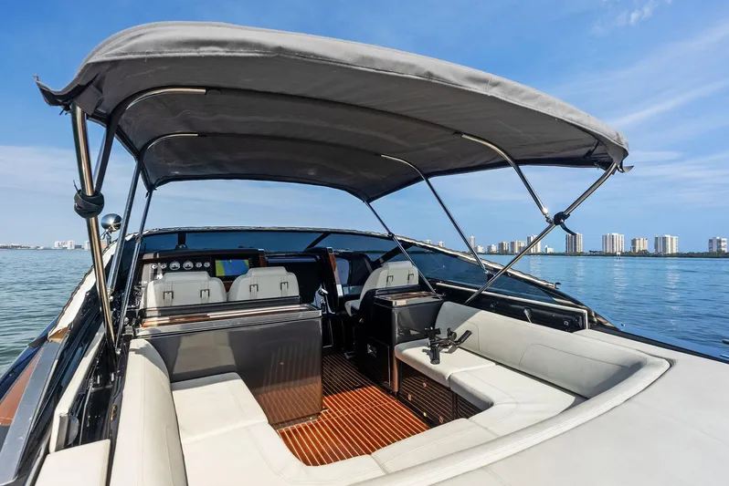 La Ruta Yacht Photos Pics 