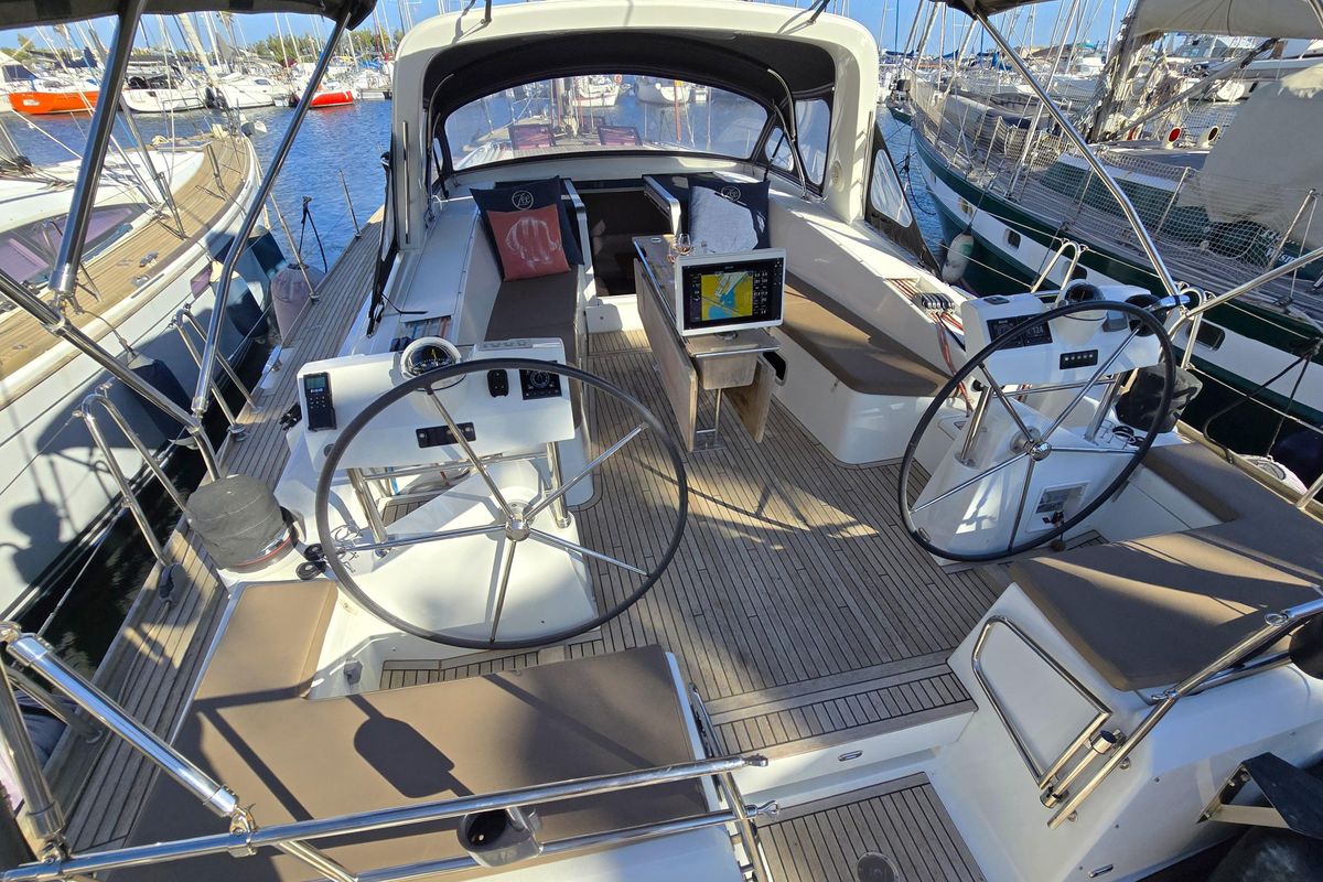 2011 Beneteau 59 