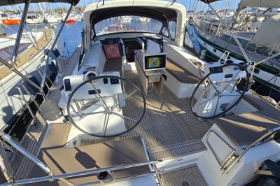 Yacht