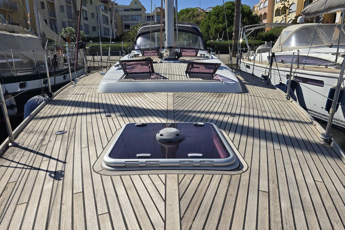 2011 Beneteau 59 