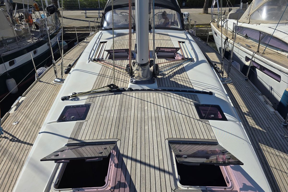 2011 Beneteau 59 