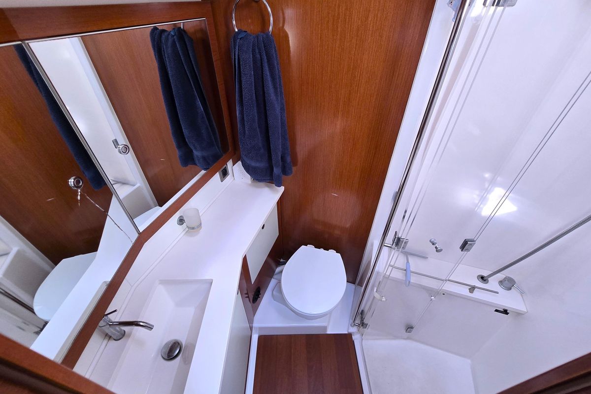 2011 Beneteau 59 