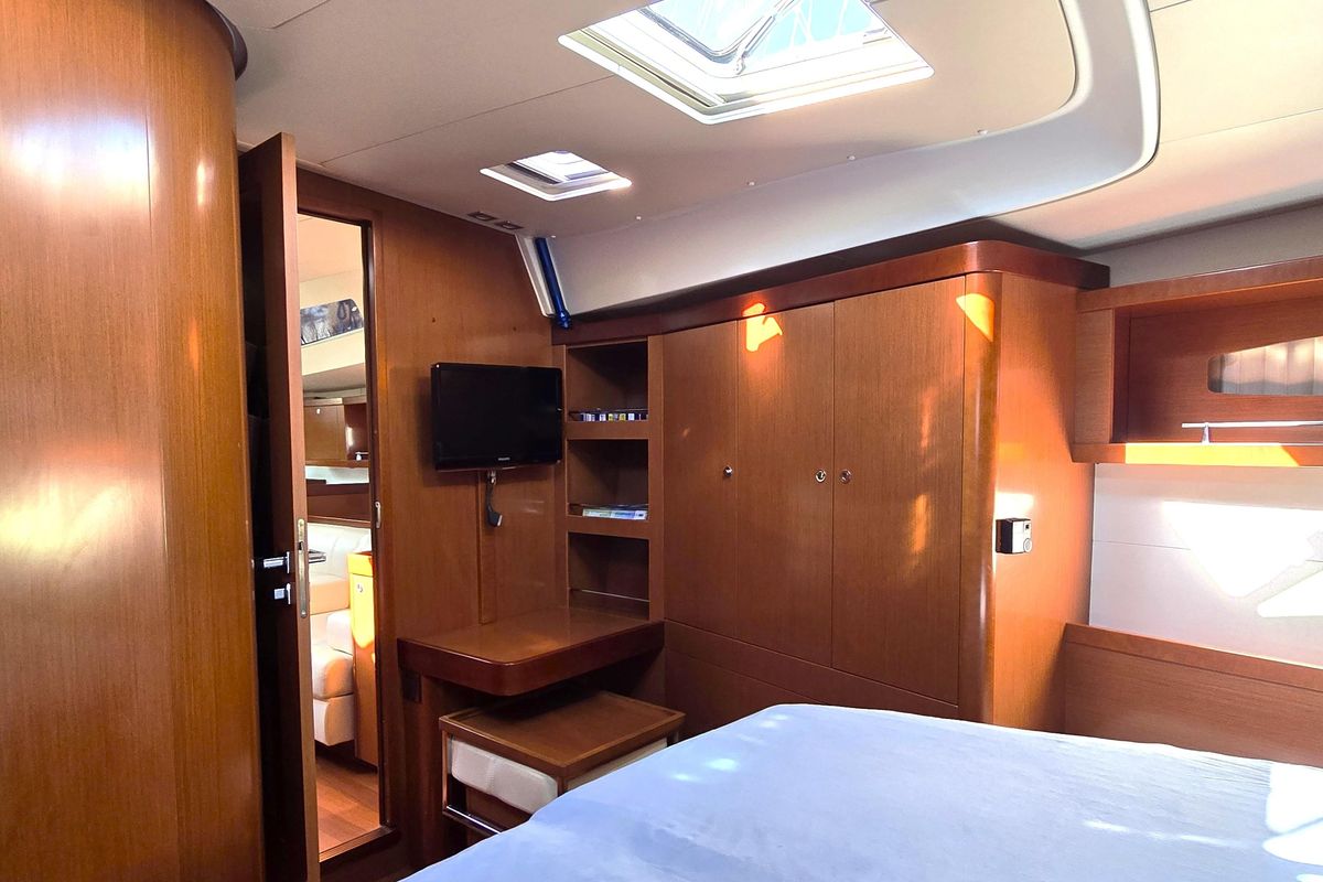 2011 Beneteau 59 
