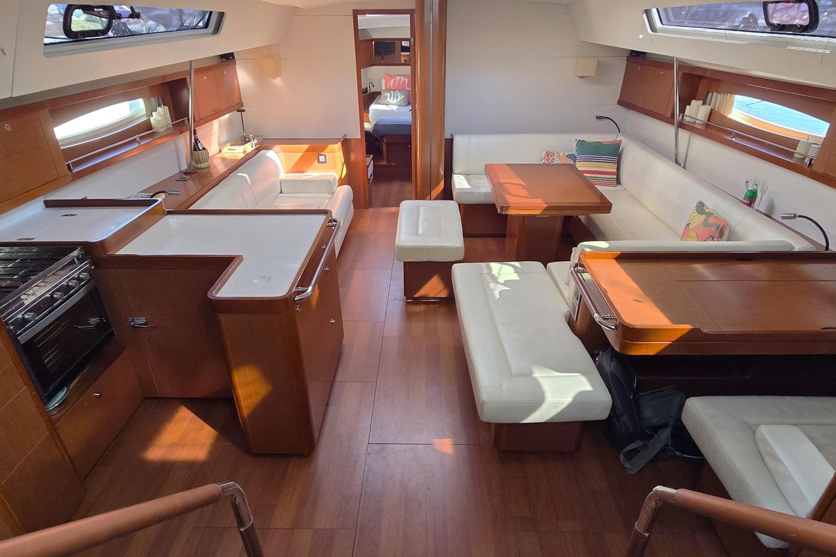 2011 Beneteau 59 