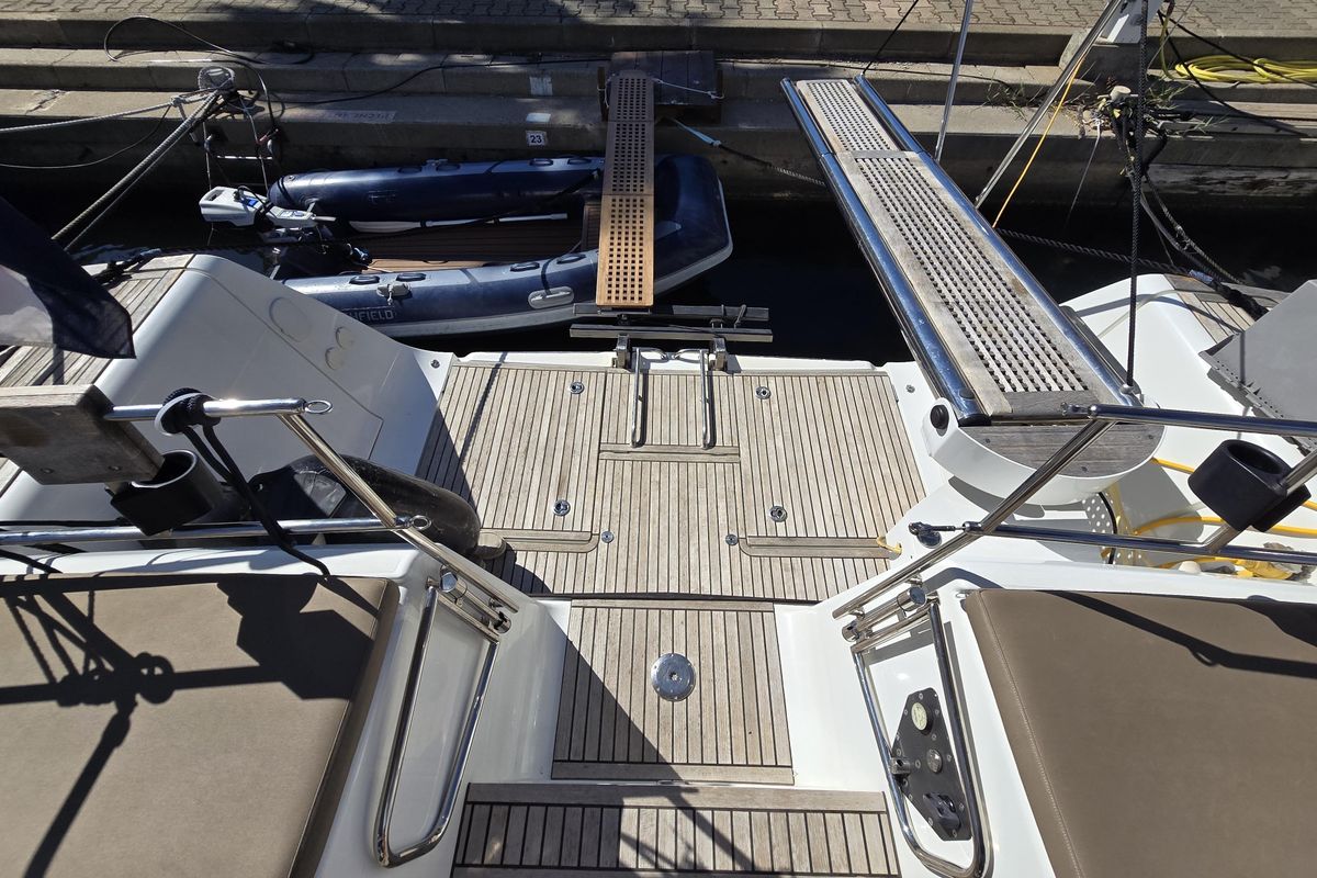 2011 Beneteau 59 