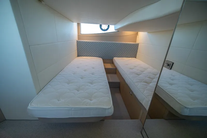 Bejul Yacht Photos Pics 2021 Princess V40 yacht interior with twin beds and modern design.
