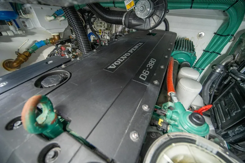 Bejul Yacht Photos Pics Engine compartment of 2021 Princess V40 yacht with Volvo Penta D6-380 engine.