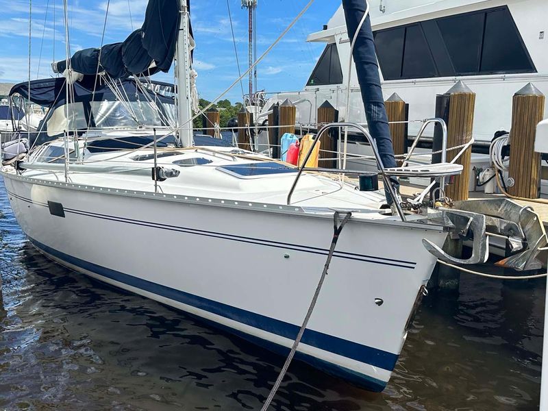 1993 Hunter 40.5 Legend