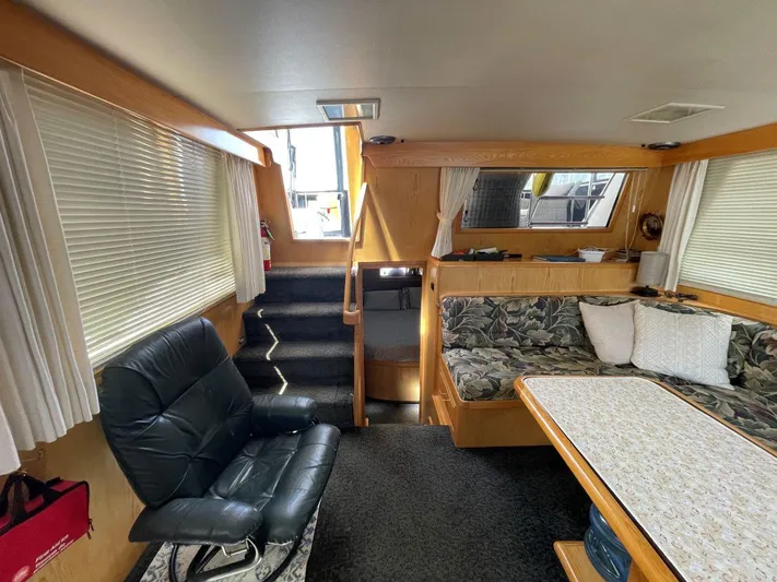  Yacht Photos Pics Interior of 1990 Ocean Alexander 440 Sundeck CPMY with seating and stairs.