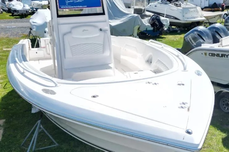 Stamas 31t Yacht Photos Pics 2022 Stamas 31T Aventura boat displayed outdoors with twin engines.