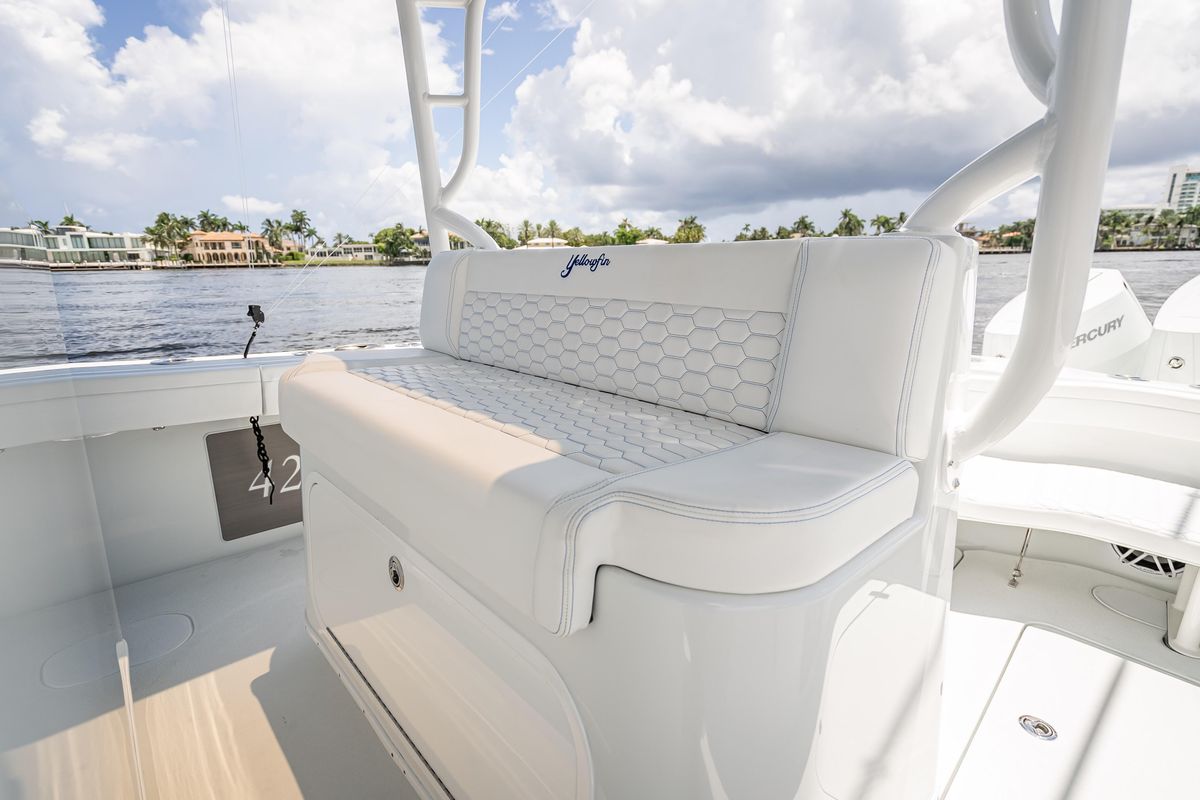 2025 Yellowfin 42 