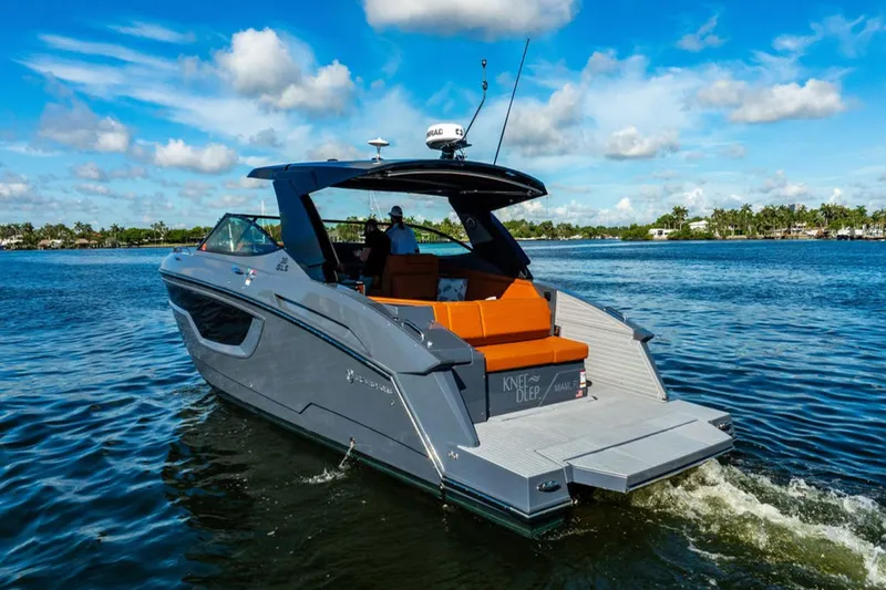 Knee Deep Yacht Photos Pics 