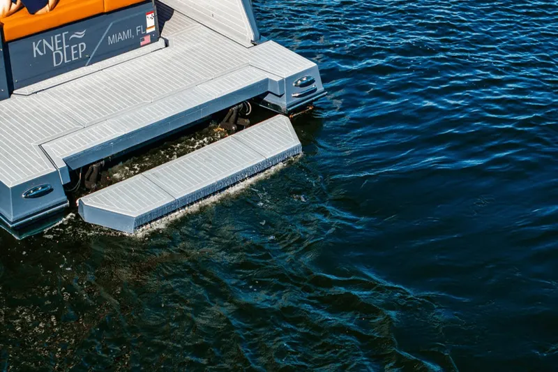 Knee Deep Yacht Photos Pics 