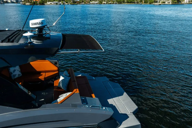 Knee Deep Yacht Photos Pics 