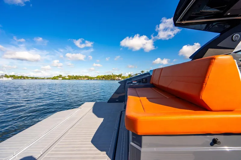 Knee Deep Yacht Photos Pics 