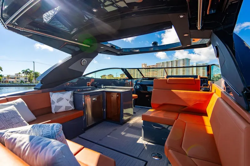 Knee Deep Yacht Photos Pics 