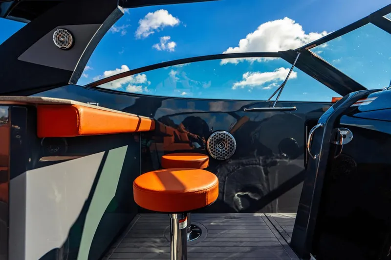 Knee Deep Yacht Photos Pics 