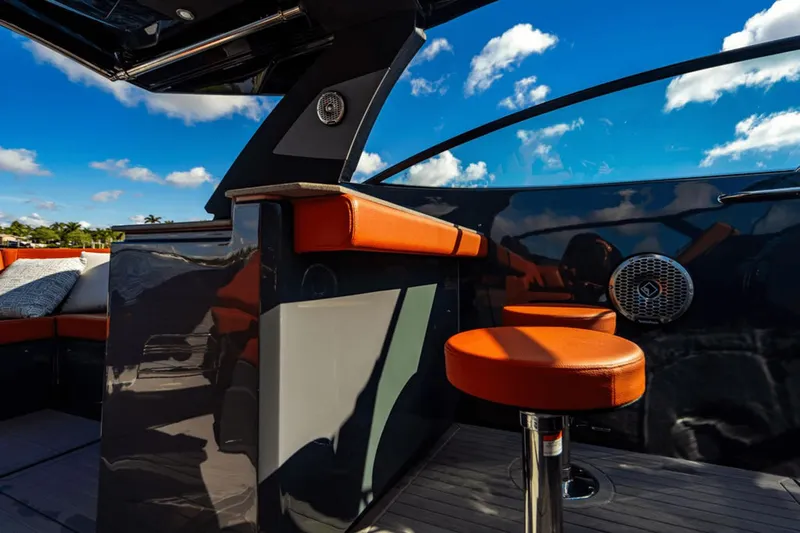 Knee Deep Yacht Photos Pics 