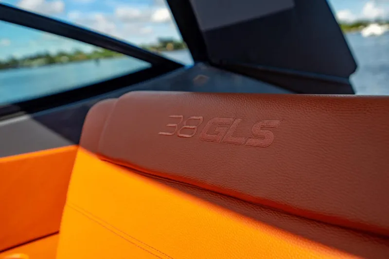 Knee Deep Yacht Photos Pics 