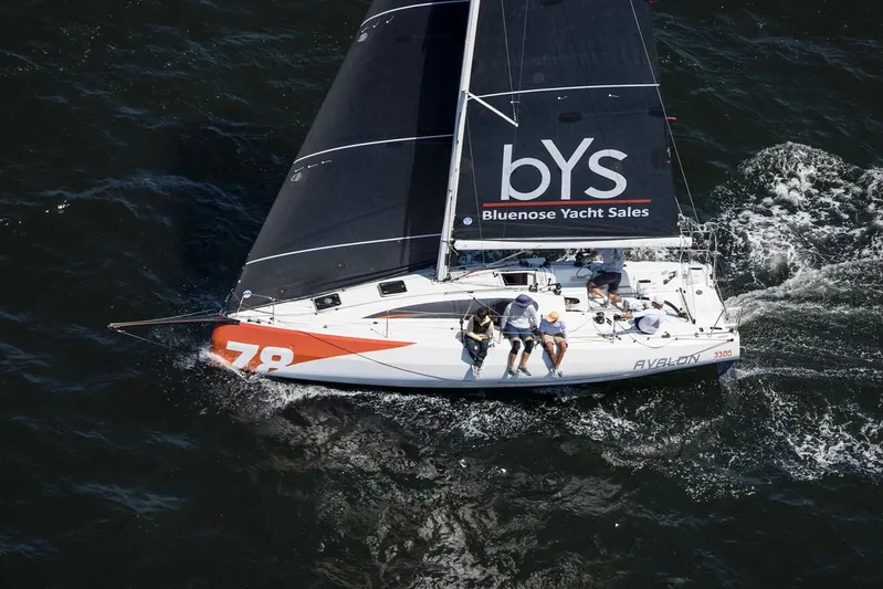 Avalon Yacht Photos Pics 