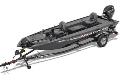 Tracker Panfish 17