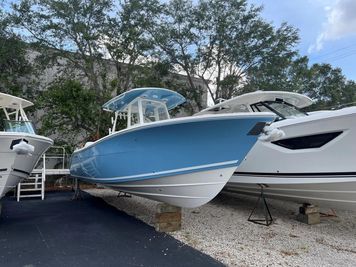 2024 Cobia 301 CC