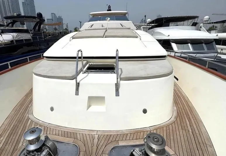  Yacht Photos Pics 2004 Azimut 100 Jumbo yacht deck with sleek design and modern features.