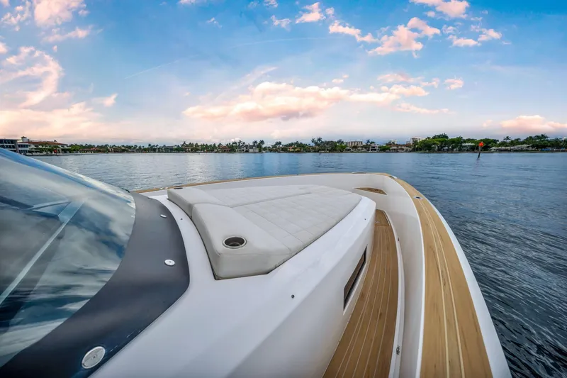 Vector 9 Yacht Photos Pics 2021 Pardo Yachts 38 on calm water, showcasing sleek design and luxury deck.